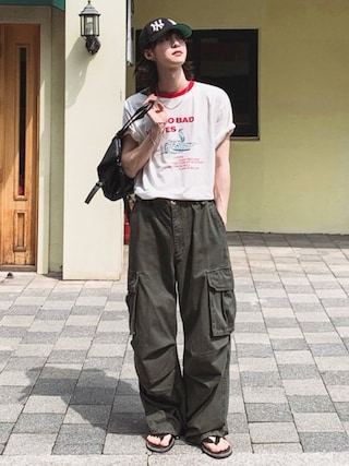 「NOWLE(ノウル)の【NOWLE】サーフグラフィック クルーネック 半袖 Tシャツ / ヴィンテージライク オールドスクール ネック配色(Tシャツ/カットソー)」を使った、NOWLEさん(メンズ・172cm)の夏コーディネート