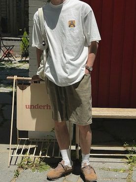 「NOWLE（ノウル）の【NOWLE】ワンポイント ロゴプリント 半袖 Tシャツ / アウトドアグラフィック（Tシャツ/カットソー、ホワイト系）」を使った、NOWLEさん（メンズ・172cm）の夏コーディネート