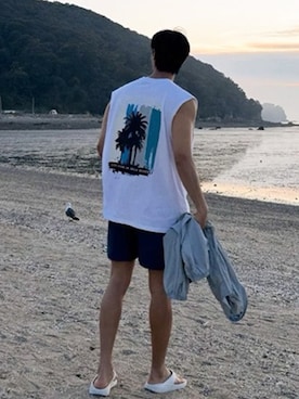 「OOFOS（ウーフォス）のアイテム」を使った、NOWLEさん（メンズ・173cm）の夏コーディネート