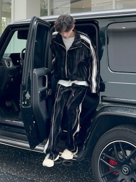 「アイテム（ジャージ）」を使った、NOWLEさん（メンズ・173cm）の秋コーディネート
