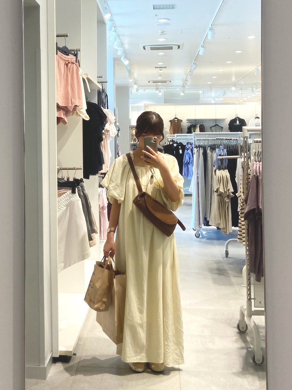「ワンピース、淡色コーデ、淡色女子、夏コーデ、LOWRYS FARM」｜「LOWRYS FARMのアイテム（ワンピース、ベージュ系）」を使った、ゆあんさん（骨格ウェーブ・レディース・153cm）の夏コーディネートの1枚目の写真