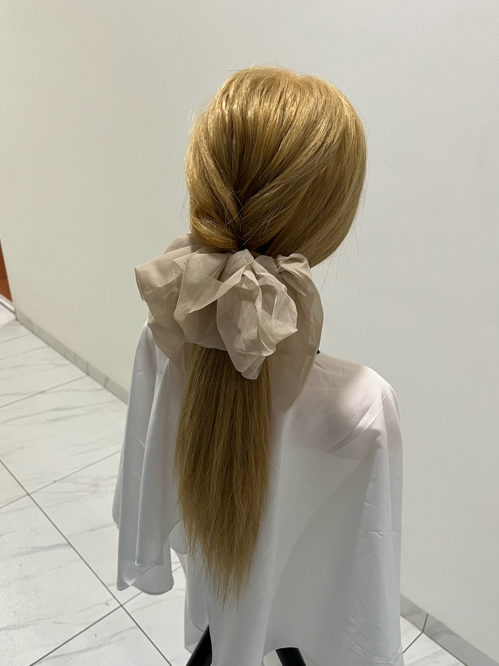 「ヘアアレンジ、SHEINコーデ」｜「SHEINのアイテム（バレッタ/ヘアクリップ、ベージュ系）」を使った、MasudaAiri🇲🇾さん（レディース・166cm）の冬コーディネートの1枚目の写真