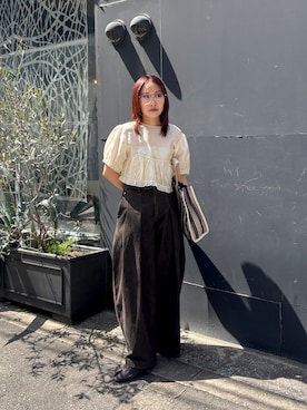 「KBF（ケイビーエフ）のタンデザインスニーカー（スニーカー、グレー系）」を使った、蝶ちゃんさん（レディース・158cm）の春コーディネート