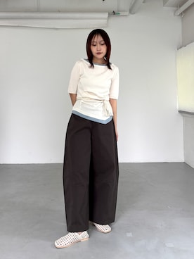 「アイテム（ポーチ）」を使った、蝶ちゃんさん（レディース・158cm）の春コーディネート