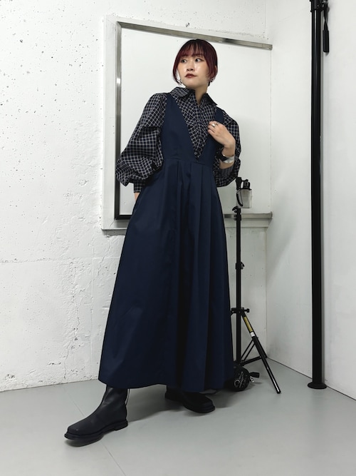 セール】『2サイズ展開』ディープネックジャンパースカート