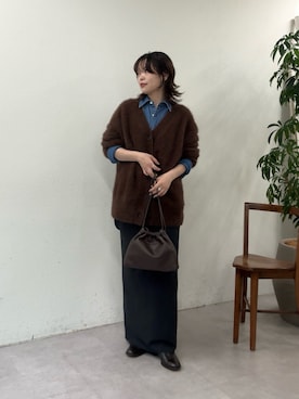 「GALLARDAGALANTE（ガリャルダガランテ）の【スカーフ付き】カシュクールデニムシャツ（シャツ/ブラウス、ブルー系）」を使った、manakaさん（レディース・162cm）の秋コーディネート