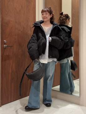 「アイテム（ボディバッグ/ウエストポーチ）」を使った、manakaさん（レディース・162cm）の冬コーディネート