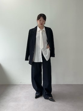 「UNFORM（アンフォーム）の【2026AW Debut】【UNFORM】タイ付きオーバーシャツ（シャツ/ブラウス、ホワイト系）」を使った、manakaさん（レディース・162cm）の夏コーディネート