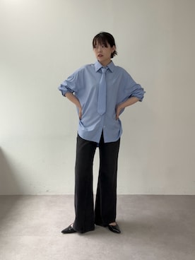 「UNFORM（アンフォーム）の【2026AW Debut】【UNFORM】タイ付きオーバーシャツ（シャツ/ブラウス、ブルー系）」を使った、manakaさん（レディース・162cm）の夏コーディネート