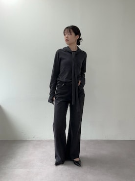 「UNFORM（アンフォーム）の【2026AW Debut】【UNFORM】セミフレアデニムパンツ（デニムパンツ、ブラック系）」を使った、manakaさん（レディース・162cm）の夏コーディネート