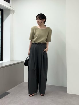 「GALLARDAGALANTE（ガリャルダガランテ）の【セットアップ対応】2WAYハーフスリーブブラウス（シャツ/ブラウス、グリーン系）」を使った、manakaさん（レディース・162cm）の夏コーディネート