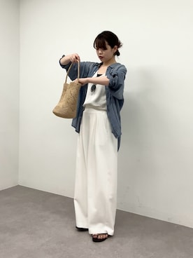 「GALLARDAGALANTE（ガリャルダガランテ）のジャージー2タックパンツ（その他パンツ、ホワイト系）」を使った、manakaさん（レディース・162cm）の春コーディネート