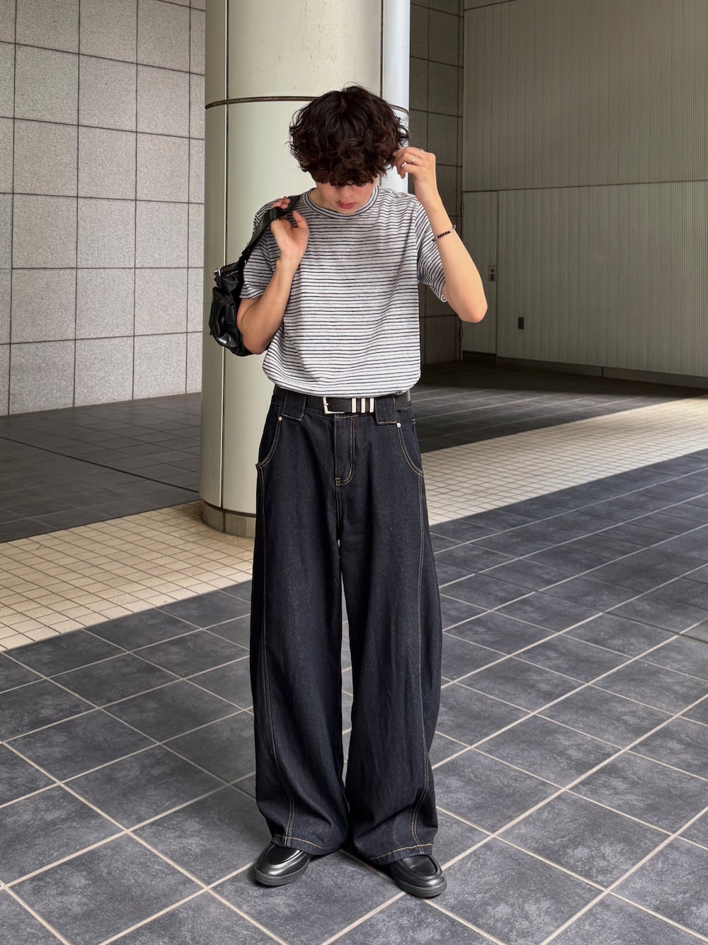 gucci｜YOLOのTシャツ/カットソーを使った参考コーディネート