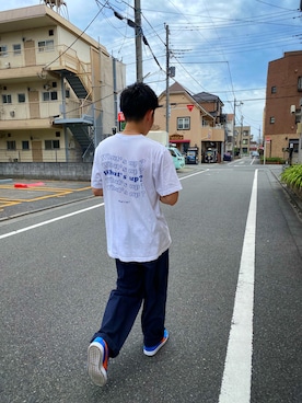 「みんなの白Tフェス」｜「アイテム（チノパンツ）」を使った、正田さん（メンズ・165cm）の夏コーディネート