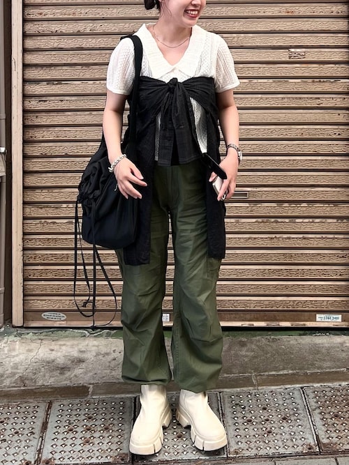 差し色つかいの女子大生さんのコーディネート