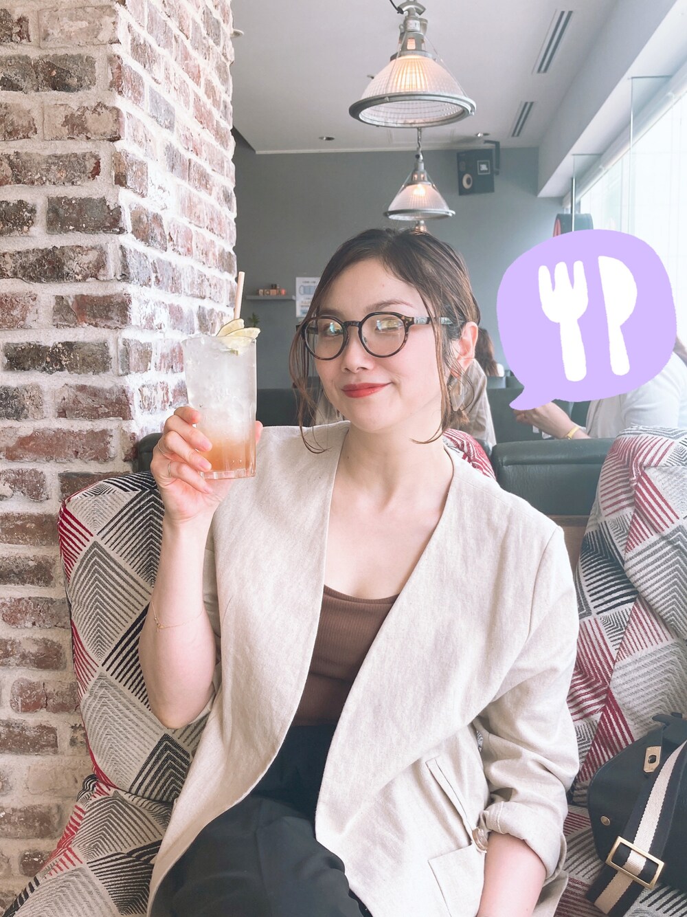 「パンツスタイル、シンプルスタイル、骨格ストレート、メガネ女子、シンプルコーデ、ジャケット」｜「U by SPICK&SPANのノーカラージャケット◆（ノーカラージャケット、ベージュ系）」を使った、NAHOさん（レディース・162cm）の秋コーディネートの1枚目の写真