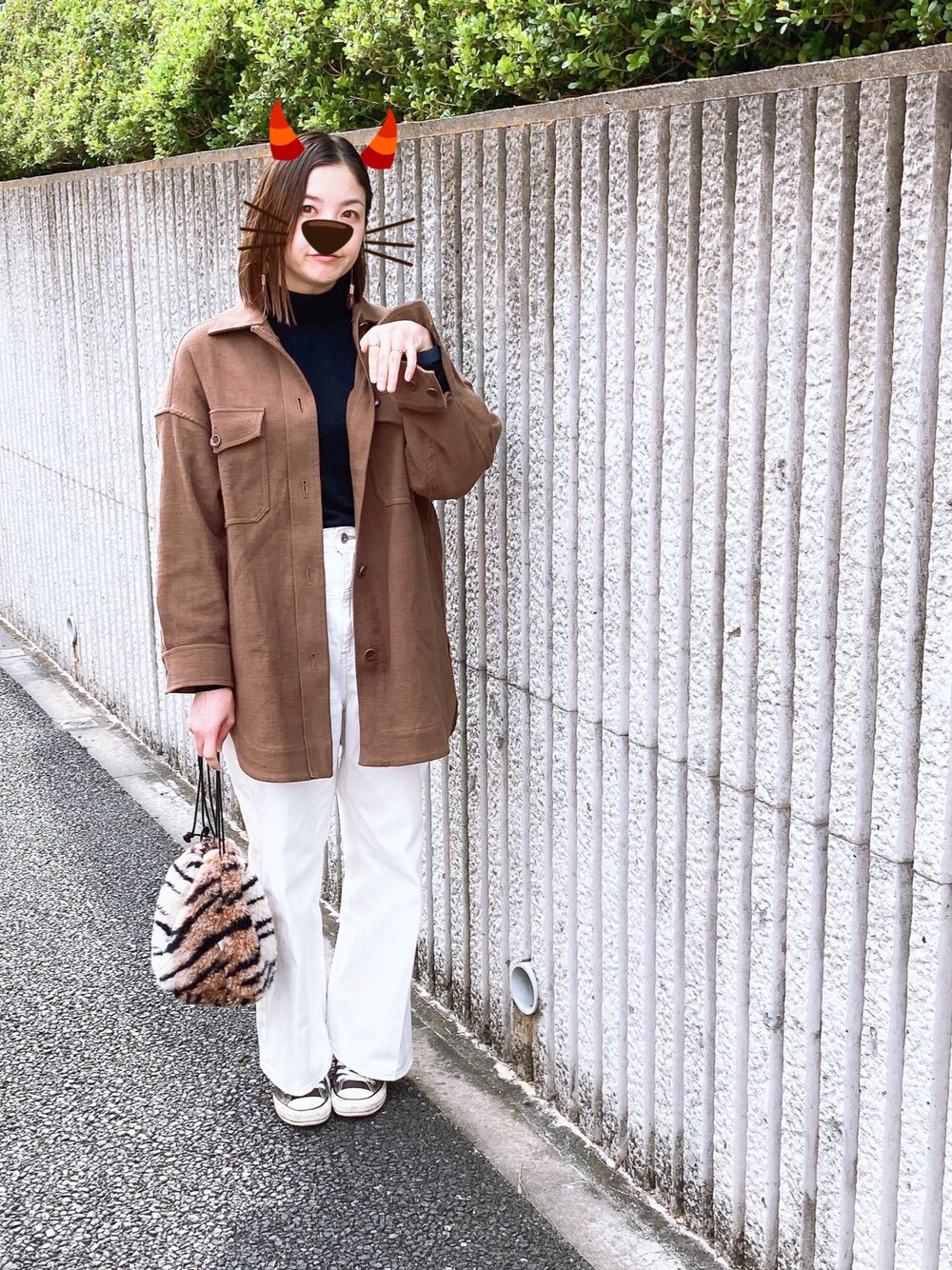 「WEARハロウィン2022、秋コーデ、大人カジュアル、シンプルコーデ、ゆるコーデ、パンツスタイル、コンバース」｜「JOURNAL STANDARD relumeのアイテム（バッグ、その他）」を使った、NAHOさん（レディース・162cm）の秋コーディネートの1枚目の写真