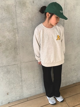 「アイテム（スウェットパンツ、ブラック系）」を使った、cocomamさん（キッズ・125cm）の春コーディネート