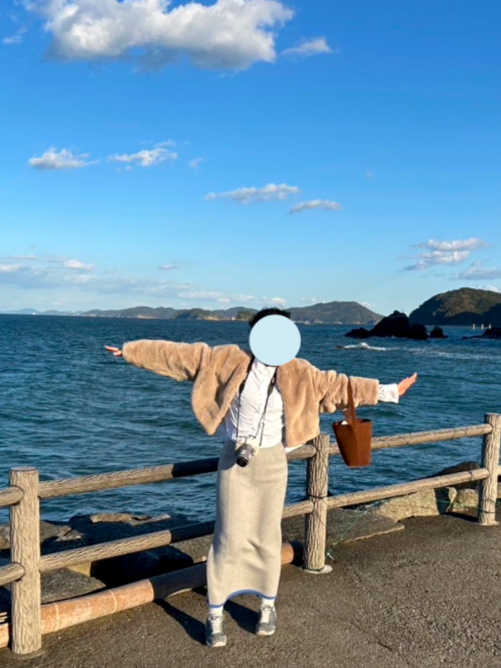 「Futier landの【裏起毛】ライン配色ニットロングスカート（スカート、グレー系）」を使った、ちゃんぽんさん（レディース・158cm）の冬コーディネートの1枚目の写真