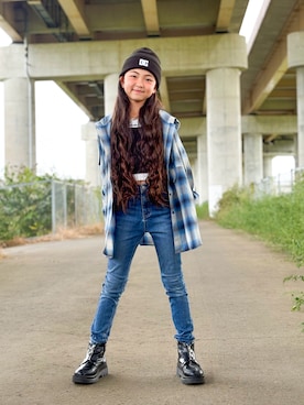 「アイテム（パンツ）」を使った、りこすずさん（キッズ・137cm）の秋コーディネート