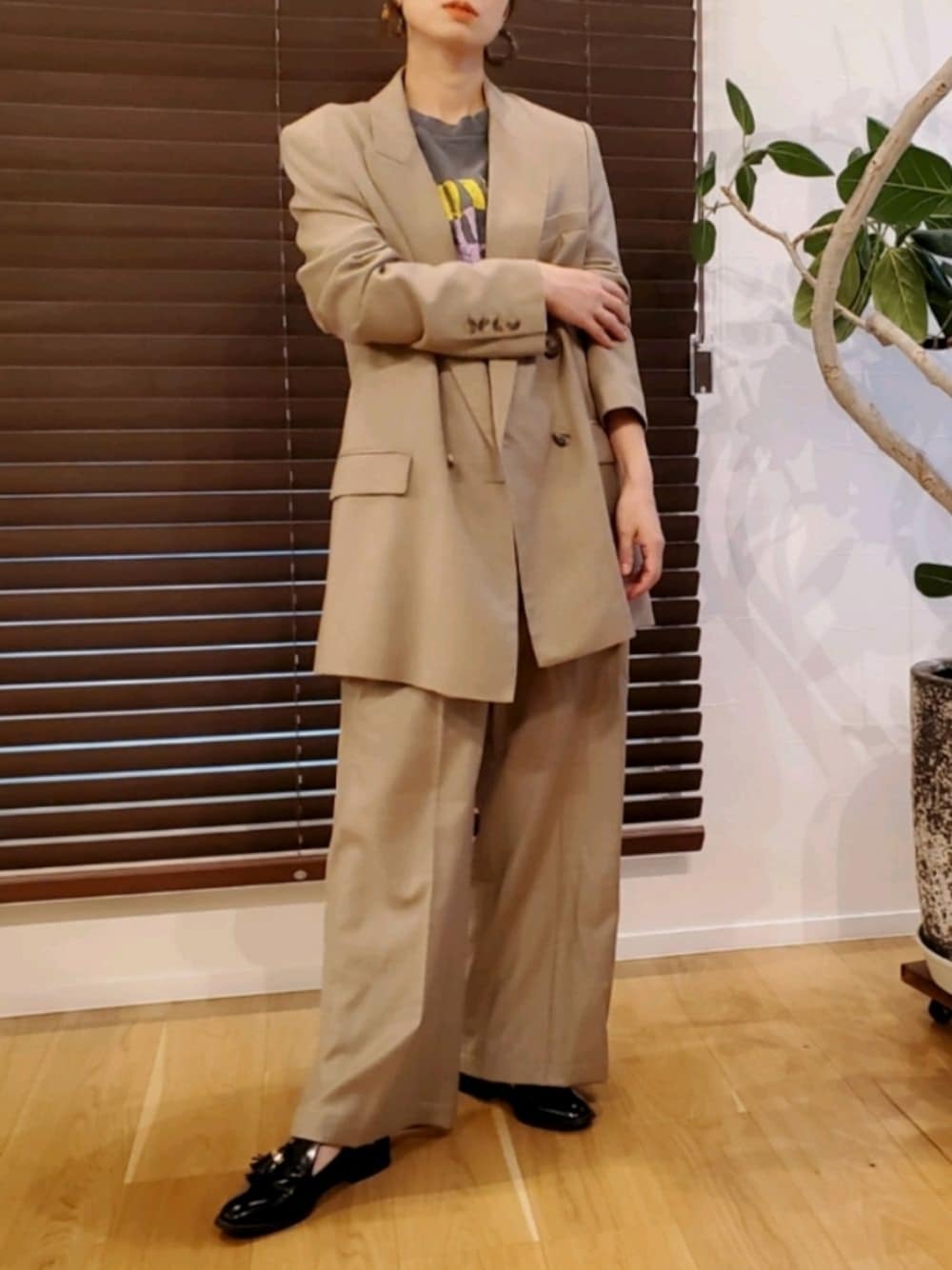 「だから秋服が好き、秋コーデ、きれいめカジュアル、パンツスタイル、低身長」｜「ZARAのアイテム（ジャケット/アウター、ベージュ系）」を使った、yuniさん（レディース・155cm）の秋コーディネートの1枚目の写真