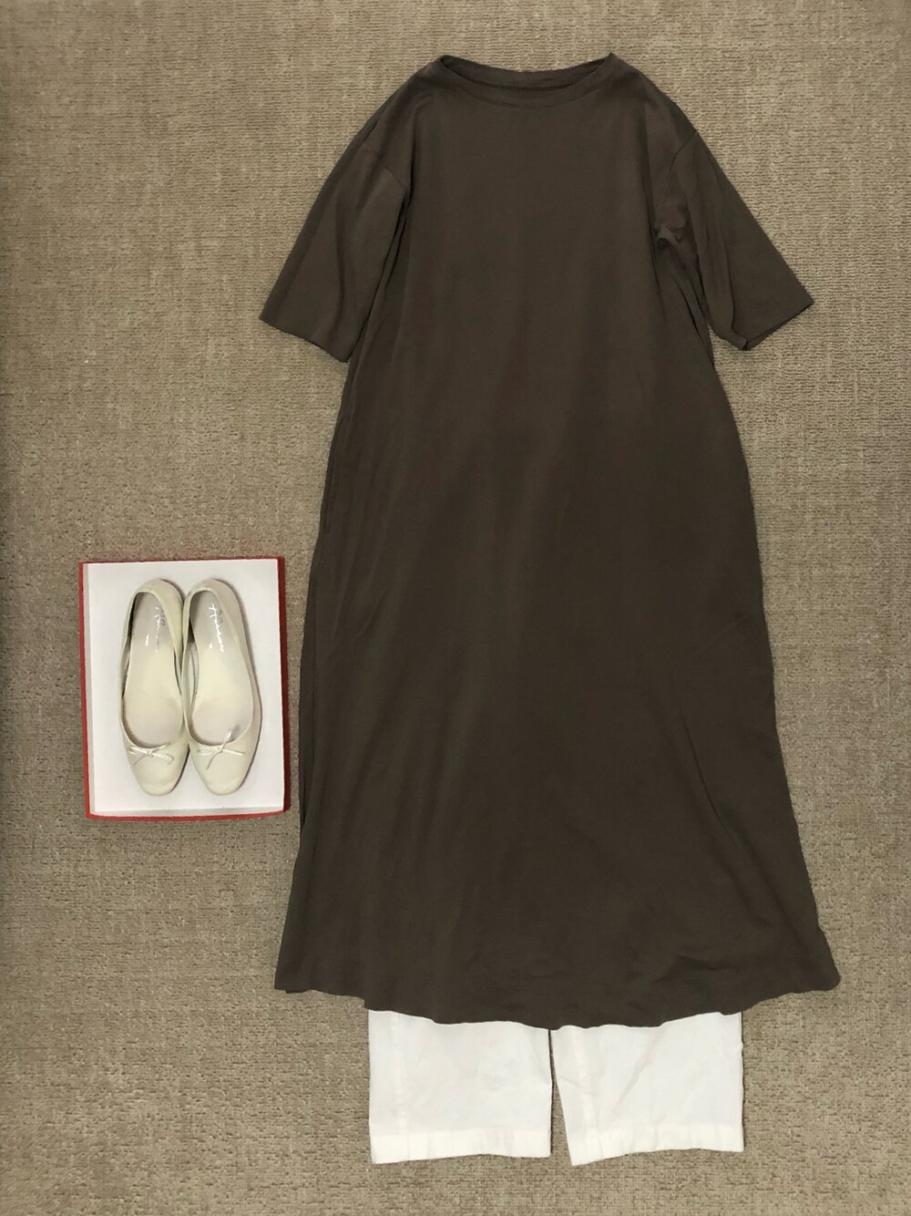 「無印良品のアイテム（ワンピース、ブラウン系）」を使った、kntwさん（レディース・155cm）の秋コーディネートの1枚目の写真