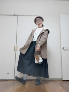 「アイテム（ブローチ/コサージュ）」を使った、◌̥*⃝ きぬ　🐾　さん（レディース・156cm）の秋コーディネート