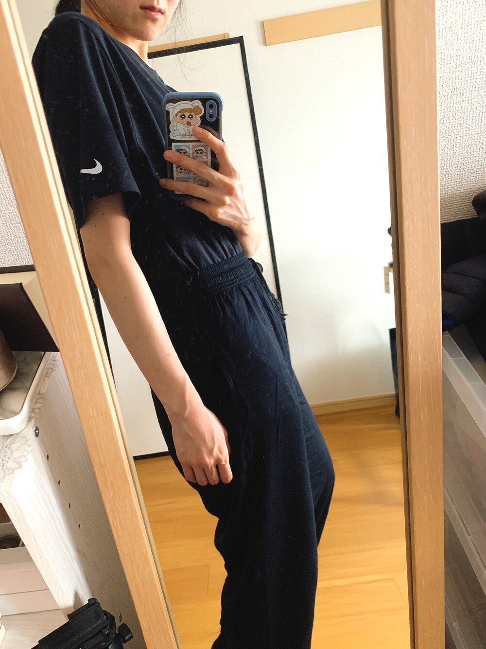 「プチプラ、シンプル、今日のコーデ、おしゃれさんと繋がりたい、サテンパンツ、スポーツ、UNIQLO、NIKE」｜「UNIQLOのアイテム（その他パンツ、ブラック系）」を使った、なーこさん（レディース・162cm）の秋コーディネートの1枚目の写真