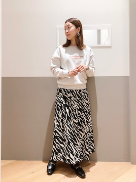 「ビットローファー」｜「アイテム（スウェット）」を使った、sakiyoさん（レディース・161cm）の秋コーディネート
