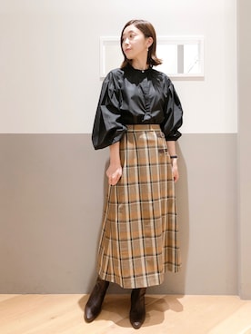 「YECCA VECCA（イェッカヴェッカ）のデザインチェーンイヤリング（イヤリング）」を使った、sakiyoさん（レディース・161cm）の秋コーディネート