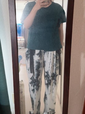 「Honeys（ハニーズ）の袖フリルＴシャツ（Tシャツ/カットソー、グリーン系）」を使った、わんちゃんさん（レディース・153cm）の秋コーディネート