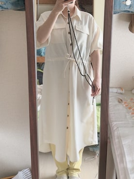 「Honeys（ハニーズ）のアイテム（シャツワンピース）」を使った、わんちゃんさん（レディース・153cm）の夏コーディネート