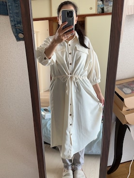 「Honeys（ハニーズ）のアイテム（シャツワンピース）」を使った、わんちゃんさん（レディース・153cm）の秋コーディネート