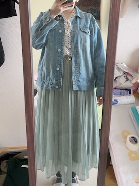 「Honeys（ハニーズ）のアイテム（デニムジャケット）」を使った、わんちゃんさん（レディース・153cm）の春コーディネート