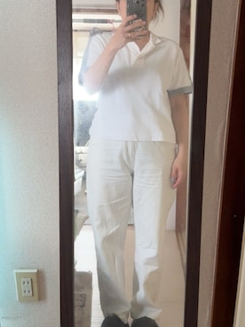 「Honeys（ハニーズ）のストレートパンツ（股下６４ｃｍ）（デニムパンツ、ホワイト系）」を使った、わんちゃんさん（レディース・153cm）の秋コーディネート