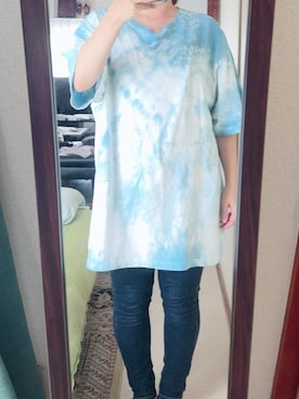 「Honeys（ハニーズ）のアイテム（デニムパンツ）」を使った、わんちゃんさん（レディース・153cm）の夏コーディネート