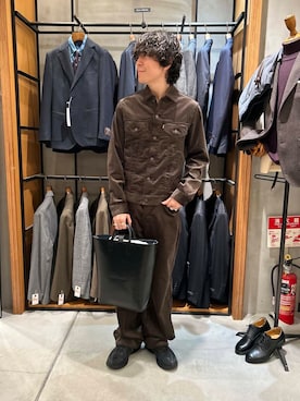 「アイテム（その他アウター、ブラウン系）」を使った、nishioka さん（メンズ・170cm）の秋コーディネート