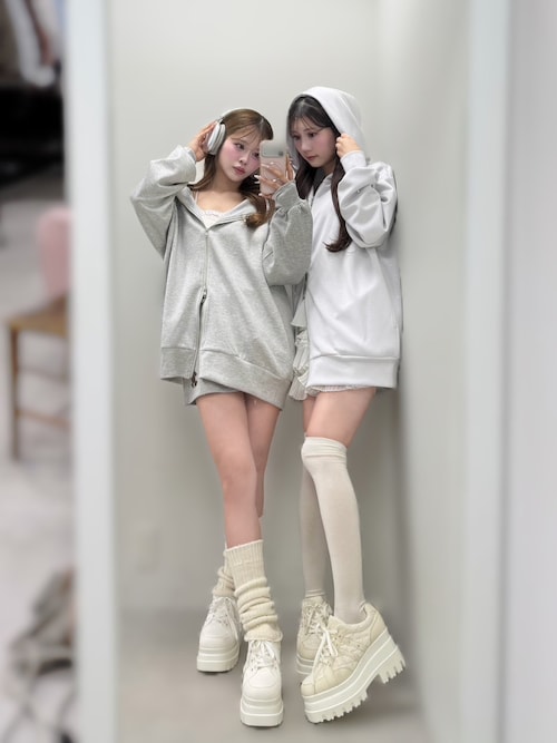 セール】ゆるたぽシルエット/オーバーサイズグリッターパーカー