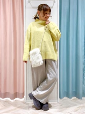 「DRESKIP（ドレスキップ）の【洗濯機可/S-LL】インせず着られる ふわふわハイネックニット（ニット/セーター、イエロー系）」を使った、kitaさん（レディース・147cm）の秋コーディネート