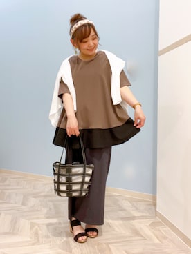 「SHOO・LA・RUE（シューラルー）の【ひんやり/洗濯機可/S-LL】オンにもオフにも マルチに使えるボタンレスカーディガン（カーディガン/ボレロ、ホワイト系）」を使った、kitaさん（レディース・147cm）の夏コーディネート