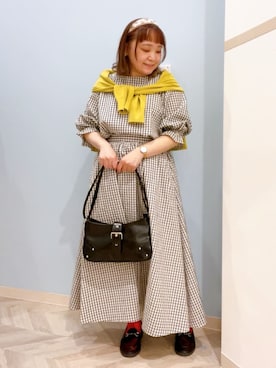 「SHOO・LA・RUE（シューラルー）の【洗濯機可/ひんやり/UV】さらっとしたタッチが心地よい ショート丈 Vネックカーディガン（カーディガン/ボレロ、イエロー系）」を使った、kitaさん（レディース・147cm）の春コーディネート
