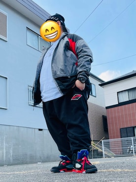 「スニーカー好きと繋がりたい」｜「アイテム（ナイロンジャケット）」を使った、しょ～たんさん（メンズ・181cm）の冬コーディネート