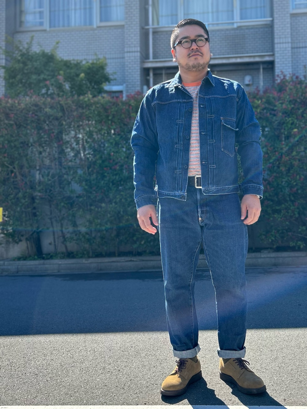 「重ね着ベストシーズン、秋冬コーデ、メンズファッション、デニム、デニムパンツ、デニムジャケット、デニムオンデニム、ジーンズ、ジージャン、ジーパン、スエード、ポストマンシューズ、ボーダー、アメカジ、セットアップ」｜「Pherrow'sのアイテム（トップス、その他）」を使った、gunken5さん（メンズ・171cm）の秋コーディネートの1枚目の写真