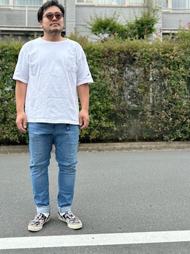 「白Tシャツ×デニム」｜「アイテム（スリッポン）」を使った、gunken5さん（メンズ・171cm）の夏コーディネート
