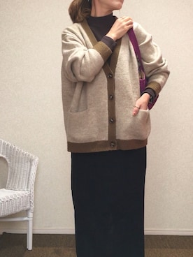 「ulu（ウル）のアイテム（スカート）」を使った、kanae¨̮⑅さん（レディース・166cm）の秋コーディネート