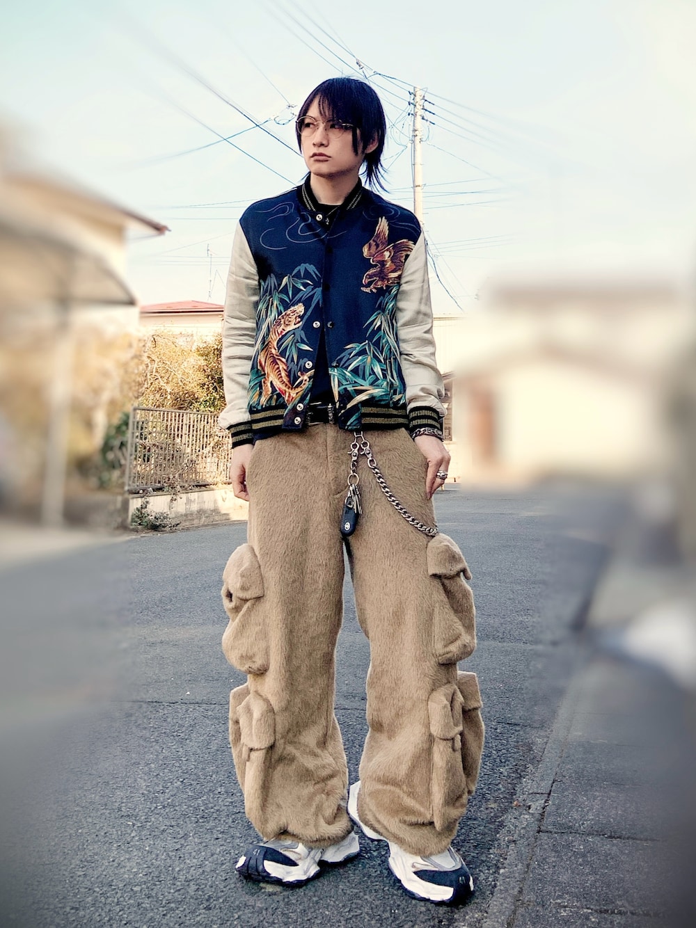 SAINT LAURENT PARISのスカジャンを使った人気ファッション