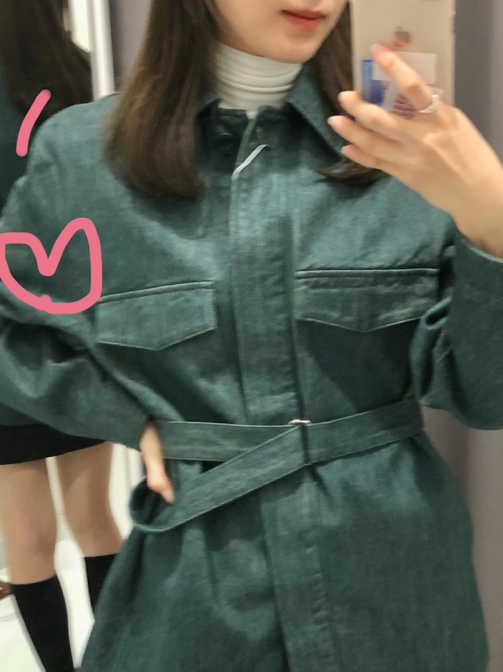 「カジュアルコーデ、大人カジュアル、大人女子、お洒落さんとつながりたい、冬コーデ、きれいめカジュアル、冬、ジャケット、プチプラ、スカート、デニム、キレイめ、UNIQLO、高身長女子、ラクチンコーデ」｜「UNIQLOのアイテム（デニムジャケット、ブルー系）」を使った、ユイさん（レディース・168cm）の秋コーディネートの1枚目の写真