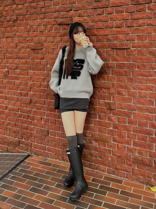 「MIRROR STOKE(ミラーストーク)の【ZOZO限定】MS LOGO KNIT/ミラーストークロゴニット(ニット/セーター)」を使った、Mireyさん(レディース・173cm)の秋コーディネート
