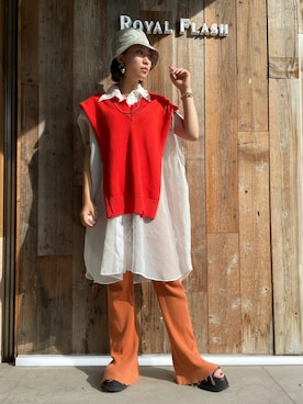 「PERVERZE（パーバーズ）のアイテム（パンツ）」を使った、yurina katsuraさん（レディース・165cm）の夏コーディネート