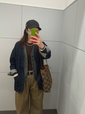 「IL BISONTE（イルビゾンテ）のアイテム（バッグ）」を使った、おかちゃんさん（レディース・164cm）の春コーディネート